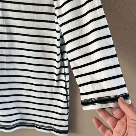 Eddie Bauer Split Neck Three-quarter Sleeves White Black Stripes T-shirt Size XL - Picture 4 of 14